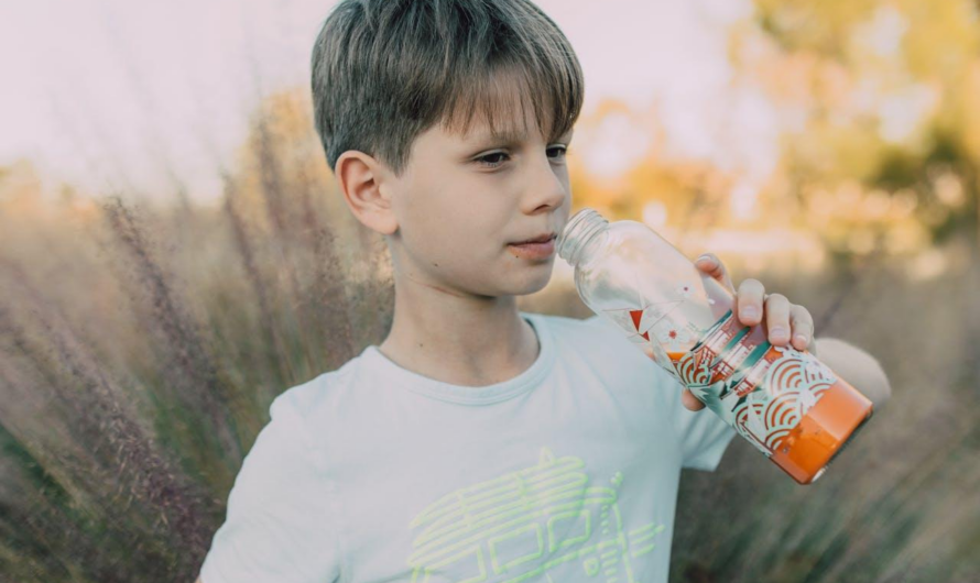 Les avantages d’adopter une gourde enfant pour garantir une hydratation saine et ludique